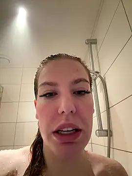 Chloemillerrxx online show from 11.23.25