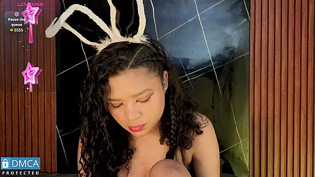 leidy morales  online show from 11.20.25