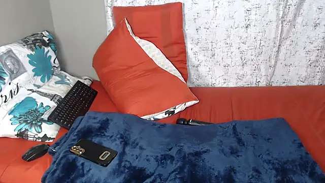 Lunalee online show from 01.12.26