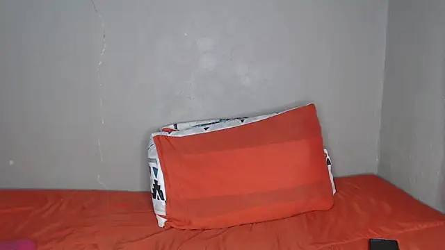 Lunalee online show from 02.12.26