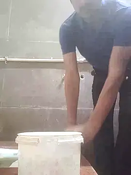 Snapshot of BasicGoal96 chatting on 10.03.25 BasicGoal96 online show from 10.03.25