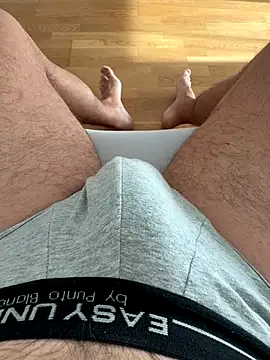 Snapshot of -Styleto chatting on 09.22.25 -Styleto online show from 09.22.25