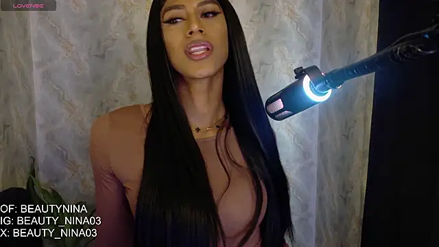 Snapshot of beauty_nina chatting on 03.01.26 beauty nina online show from 03.01.26