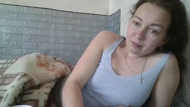 DanaNeon online show from 04.12.26