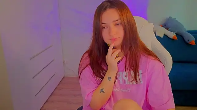 Lelia Vibe online show from 10.05.25