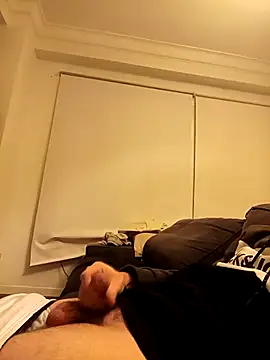 Snapshot of DannySastre91 chatting on 11.18.25 DannySastre91 online show from 11.18.25