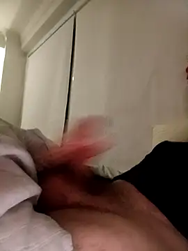 Snapshot of DannySastre91 chatting on 11.28.25 DannySastre91 online show from 11.28.25