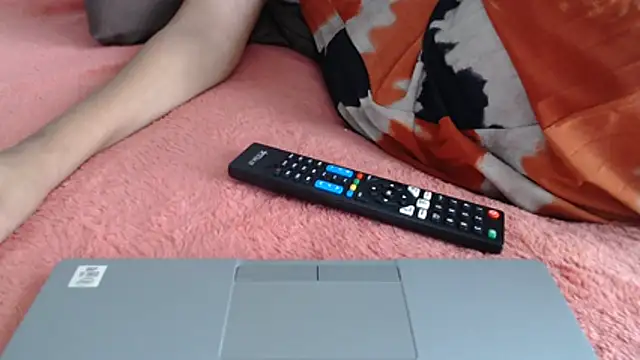 Eroticdollxx3 online show from 11.04.25