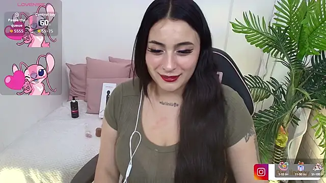 Snapshot of Darling_tay chatting on 09.24.25 Darling tay online show from 09.24.25
