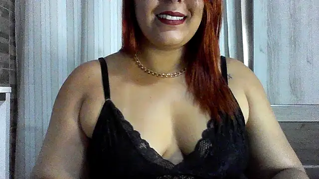 Snapshot of RuivaMisteriosa3 chatting on 10.29.25 RuivaMisteriosa3 online show from 10.29.25