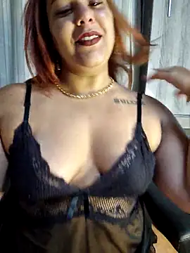 Snapshot of RuivaMisteriosa3 chatting on 11.13.25 RuivaMisteriosa3 online show from 11.13.25