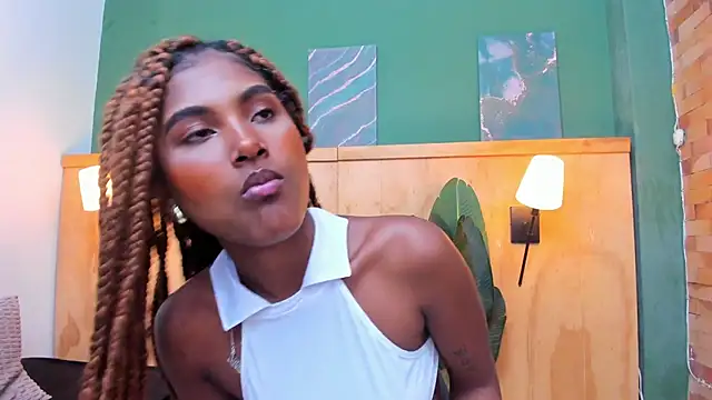 halleylorens online show from 04.13.26