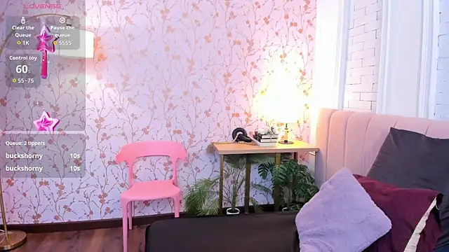 halleylorens online show from 05.09.26