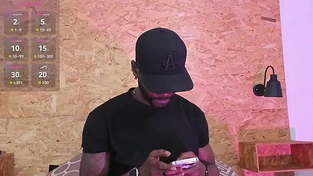 santiblack7 online show from 11.22.25