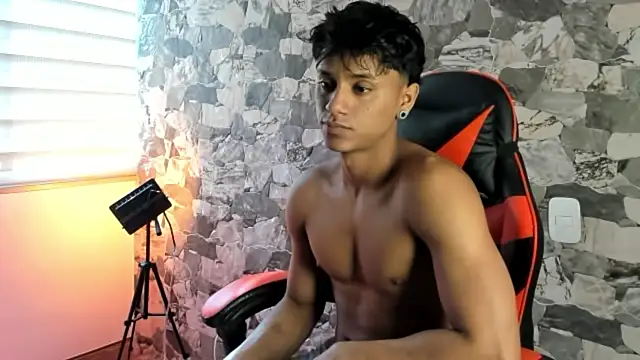 Snapshot of ZYZZ1312 chatting on 06.22.26 ZYZZ1312 online show from 06.22.26