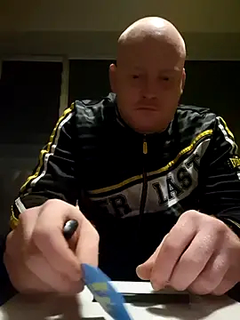 svenni2525 online show from 10.20.25