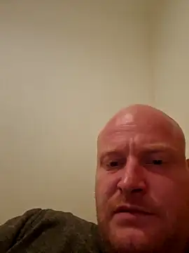 svenni2525 online show from 10.25.25