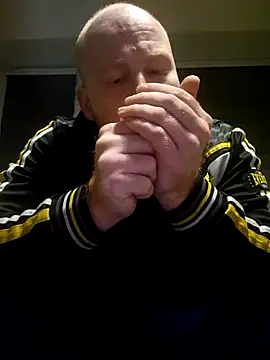 svenni2525 online show from 11.04.25