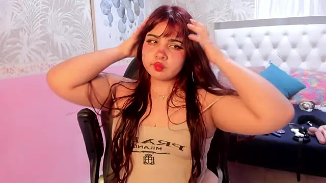 Zara Snow online show from 04.10.26