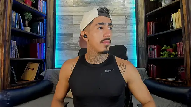 Donovan Desmond online show from 09.27.25