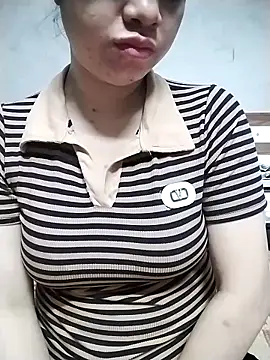 Mie rose online show from 03.17.26