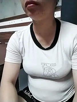 Mie rose online show from 04.11.26