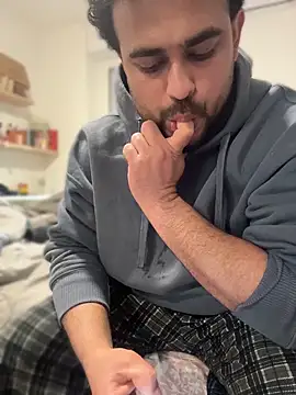 Rodrigopraba online show from 04.18.26