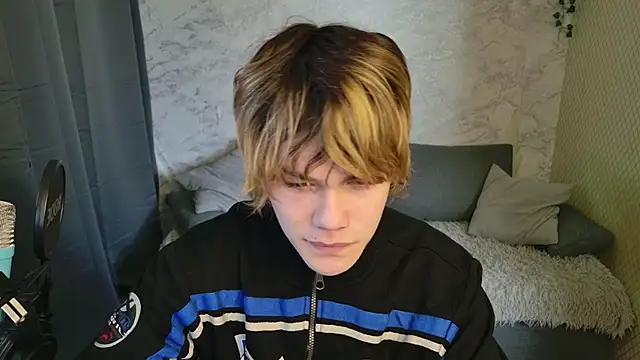 Bonnie And C1yde online show from 04.21.26