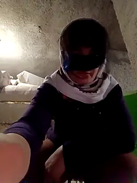 ezgi2545 online show from 10.17.25