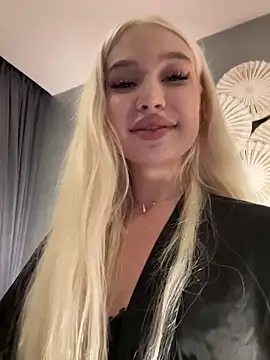 Kiss Avrora  online show from 10.30.25