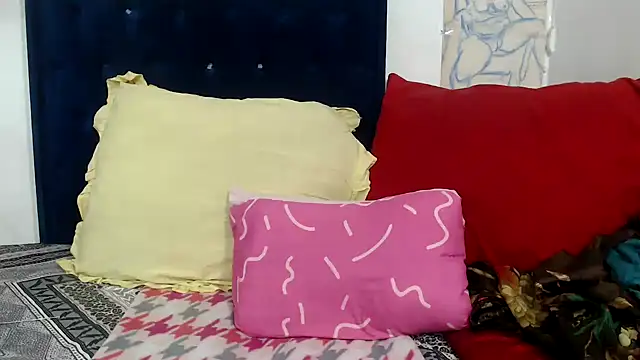 BUNNYCHOWX28 online show from 04.04.26