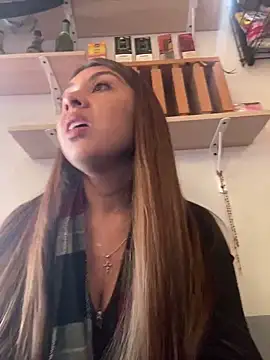 Sara-cooper2 online show from 09.13.25