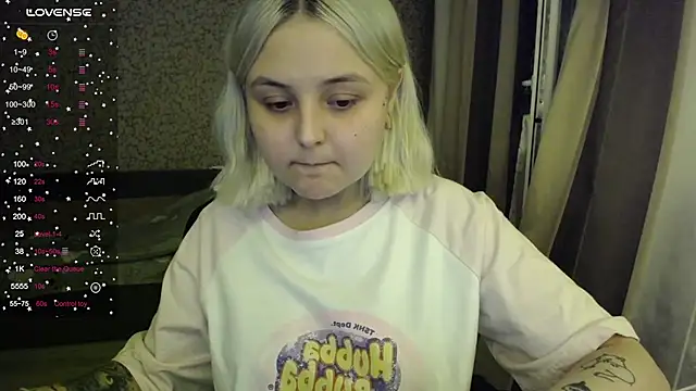 Snapshot of vendymories chatting on 10.23.25 vendymories online show from 10.23.25