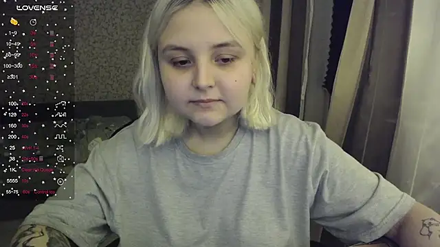 Snapshot of vendymories chatting on 11.03.25 vendymories online show from 11.03.25