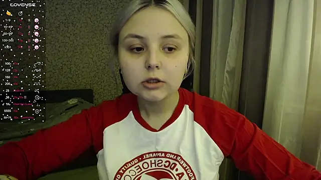 Snapshot of vendymories chatting on 11.12.25 vendymories online show from 11.12.25