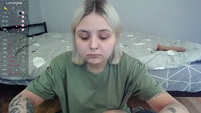 Snapshot of vendymories chatting on 12.15.25 vendymories online show from 12.15.25