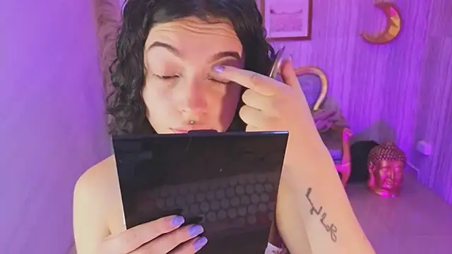 Snapshot of valkiria_ardent_s chatting on 02.14.26 valkiria ardent s online show from 02.14.26