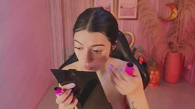 Snapshot of valkiria_ardent_s chatting on 02.26.26 valkiria ardent s online show from 02.26.26