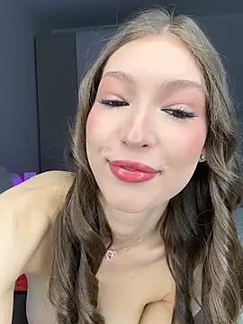 AngelLeeen online show from 04.06.26