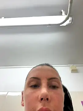 MilaRenee online show from 10.29.25