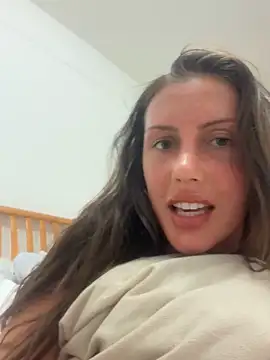 MilaRenee online show from 10.30.25