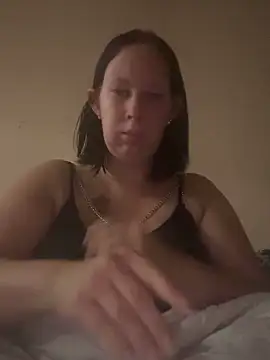 Snapshot of xSiindy95 chatting on 10.11.25 xSiindy95 online show from 10.11.25