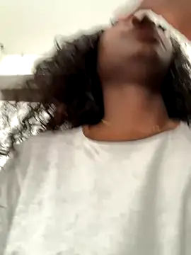 EmilyKisx online show from 10.23.25