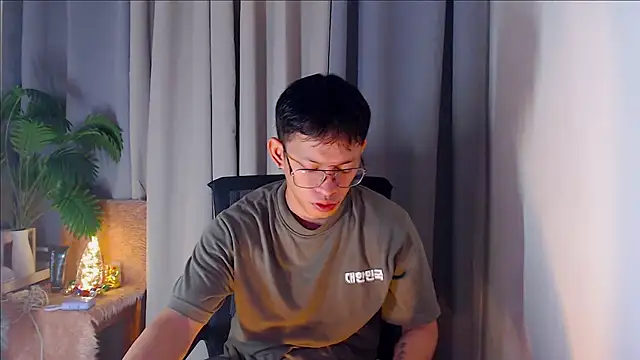 Snapshot of pinkcock_froi2305 chatting on 10.06.25 pinkcock froi2305 online show from 10.06.25