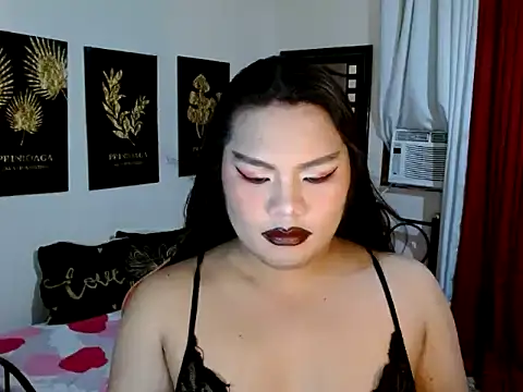 TSbrianaHugeCock online show from 11.06.25