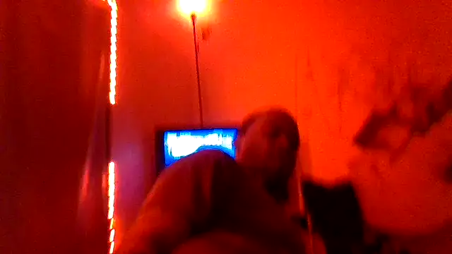 Nuttygmarley online show from 04.08.26