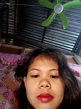 Snapshot of Sexxie_Ella22 chatting on 12.04.25 Sexxie Ella22 online show from 12.04.25