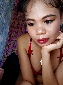 Snapshot of Sexxie_Ella22 chatting on 12.14.25 Sexxie Ella22 online show from 12.14.25