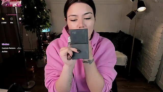 Dark Moni online show from 01.08.26