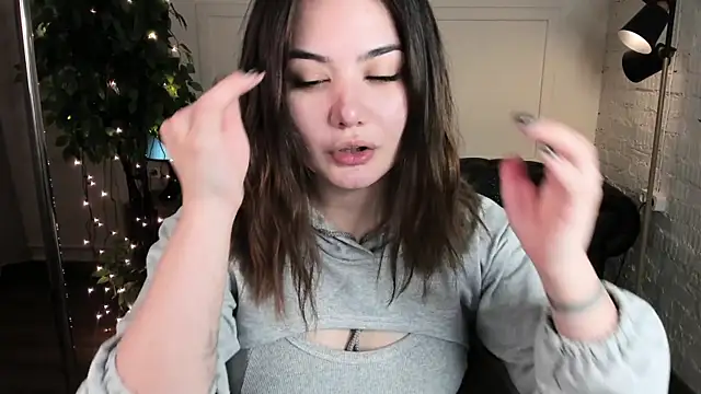 Dark Moni online show from 04.03.26